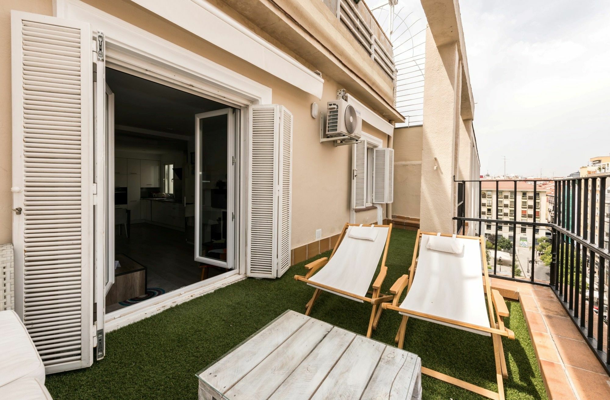Gran Via Terrace City Center Madryt Zewnętrze zdjęcie